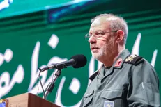 سخنگوی سپاه: اکثر پایگاه‌های آمریکا با موشک‌ها و پهپاد‌های ایران از حیز انتفاع ساقط شدند + فیلم