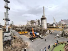 حذف مواد مضر آروماتیکی در لاستیک سازی ها از گمرک شهید رجایی راهی کلید خورد/ خودکفایی در رشد سرمایه گذاری در تولید روغن فرایندی