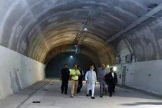 مشارکت عمومی-خصوصی راه‌حل تکمیل ۹۳ هزار پروژه‌ی نیمه‌تمام/ تجربه هند در توسعه زیرساخت‌های اقتصادی با مشارکت مردمی