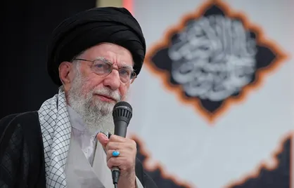ایران اسلامی بر اساس دین و دانش بنا شده، دین مردم و دانش جوانان ما در بسیاری از میدان&zwnj;ها توانسته دشمن را وادار به عقب&zwnj;نشینی کند بعد از این هم همین&zwnj;جور خواهد بود