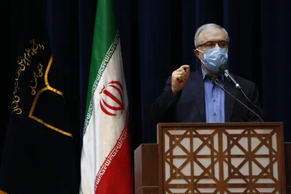 نمکی: گفتم ایران از سرافرازترین کشور&zwnj;ها در واکسن می&zwnj;شود؛ گفتند خالی بندی است/ کرونا حداقل ۳ سال گرفتارمان می&zwnj;کند