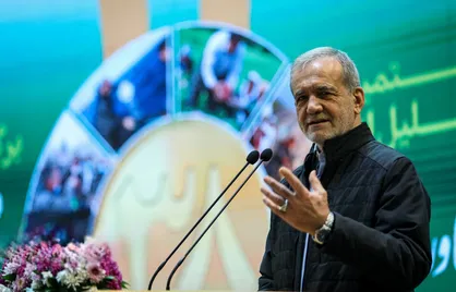 مشکل مملکت توسط کسانی که درد دارند، کسانی که می&zwnj;دانند و می&zwnj;فهمند و کسانی که اراده حل مسئله دارند، حل خواهد شد