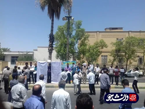 تجمع دانشجویان بوشهری در اعتراض به ولنگاری های شهرداری بوشهر