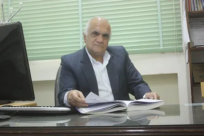 استادیار دانشگاه یزد در بین یک درصد دانشمندان برتر جهان قرار گرفت