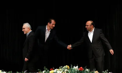 معمای جلوگیری دیوان عدالت از راه&zwnj;اندازی سامانه جامع تجارت / وزیر اقتصاد و رئیس گمرک جاده&zwnj;صاف&zwnj;کن چه کسانی هستند؟