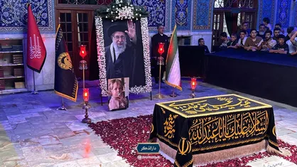 &laquo;باید برخاست&raquo; در رواق دارالذکر؛ هم&zwnj;صدایی زائران با محسن محمدی&zwnj;پناه