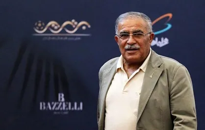 آذری جهرمی باید کری&zwnj;خوانی را از سلطانی فر یاد بگیرد / وزیر ارتباطات حرف&zwnj;های بچگانه می&zwnj;زند