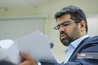 احسان دلاویز