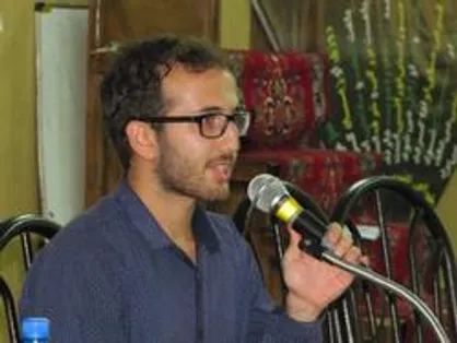 زندگی اشرافی برخی از مسئولان تحمل فشارهای اقتصادی را سخت کرده است/ مسئولان از مردم عذرخواهی کنند