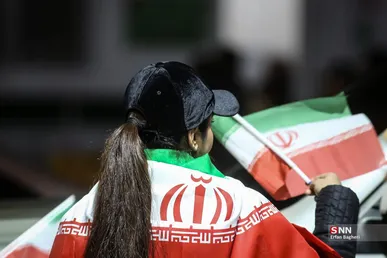 تجمع شبانه عزاداران در شب اربعین شهادت رهبر انقلاب (میدان تجریش تهران)