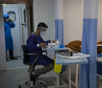خدمت رسانی بیمارستان احسان ستاد اجرایی فرمان امام در طریق نجف به کربلا