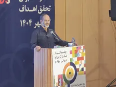 عباسی: استاندارد باید در همه امور مرتبط با کالاهای صادراتی و وارداتی نظارت کند