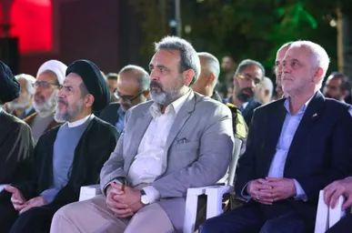 محمد قبادی: ارائه روایت صادقانه تاریخ مطالبه رهبر انقلاب است / کتاب پاسباد پسر خاک روایتی در بستر واقعه تاریخی است