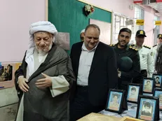 افتتاح نمایشگاه یادواره رهبر شهید و شهدای دانش‌ آموز و فرهنگی در پاوه +تصاویر