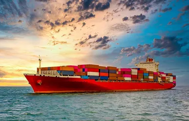 افزایش نرخ جهانی ترابری کانتینری + عکس