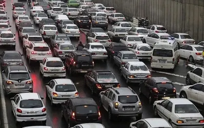 ترافیک سنگین در آزادراه تهران - شمال