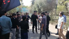 واکنش دانشجویان دانشگاه تهران نسبت به تجمع جریان سوء استفاده گر در این دانشگاه / اجازه هجمه به شریعت و کلیت نظام را نمی‌دهیم