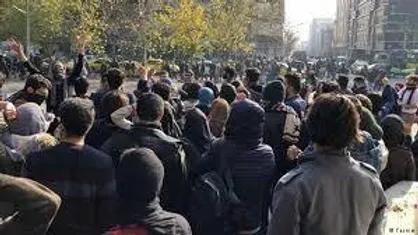 اغتشاش&zwnj;گران در قزوین قرآن&zwnj;ها را سوزانند، اموال دولتی را به سرقت بردند و باعث ناآرامی شهر شدند