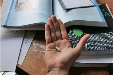 استفاده از ظرفیت‌های دانشجویی برای مقابله با معضل مواد مخدر