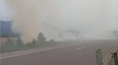 خسارت جبران ناپذیر آتش زدن بقایای محصولات زراعی / خاکستر و دود مهمان خردادی جاده‌های گلستان