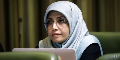 تلاش افرادی برای استخدام در شهرداری تهران