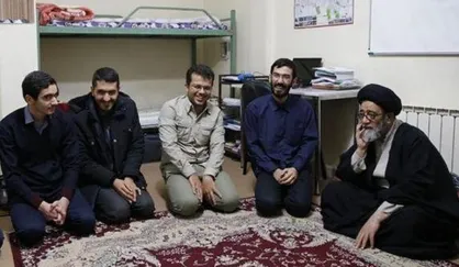 حجت&zwnj;الاسلام آل&zwnj;هاشم در جمع دانشجویان خوابگاهی علوم پزشکی تبریز حضور یافت