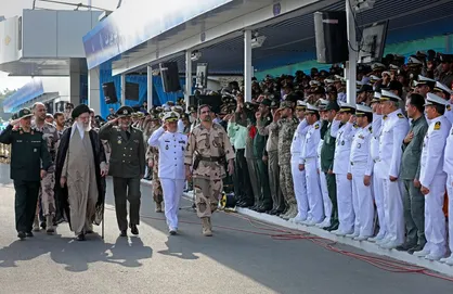 فیلم/ لحظاتی از حضور فرمانده کل قوا در دانشگاه علوم دریایی نوشهر