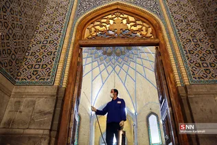  ضد عفونی کردن حرم حضرت فاطمه معصومه(س)