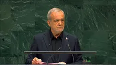 پزشکیان: اجازه نخواهیم داد از تنگه هرمز تجهیزات نظامی بر علیه ما عبور کند + فیلم