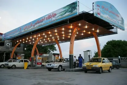 رای منفی مجلس به بنزین ۲ نرخی/ سامری: نمی&zwnj;توان تصمیم مجلس را در خارج از مجلس تغییر داد