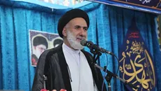 همسویی با دشمنان در نقد سیاسی پذیرفتنی نیست