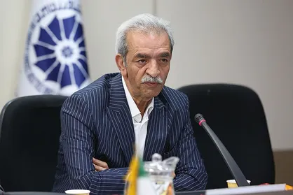 ارز ترجیحی از جیب قشر فرودست پرداخت شد/ حذف مرحله به مرحله باشد