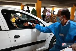 آیین افتتاح طرح تزریق واکسن خودرویی در پارکینگ طبقاتی