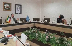 دیدار غریب آبادی با مادر کودک ایرانی جدا شده از والدینش در دانمارک