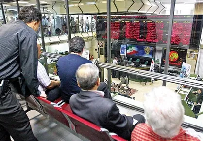 افت ۱۳ هزار و ۱۲۵ واحدی شاخص بورس
