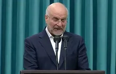 مجلس شورای اسلامی با صیانت از قانون راهبردی برای لغو تحریم‌ها، خود را موظف می‌داند بر مسیر مذاکرات نظارتی مسئولانه داشته و به دولت برای پیشبرد آن کمک کند.