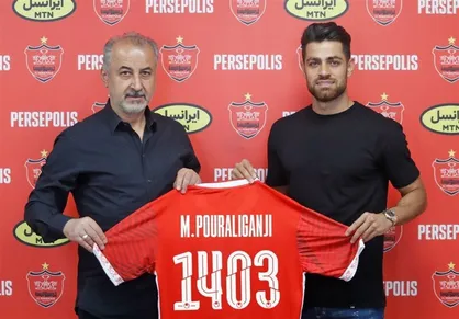 رونمایی از دومین خرید پرسپولیس؛ پورعلی&zwnj;گنجی با قراردادی ۲ ساله + عکس