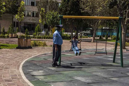 دور باطل مبارزه با اعتیاد/با ضرب و زور مشکل حل نمی&zwnj;شود