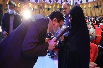 پذیرش فرزندخواندگی ۶۲ شهید بهزیستی توسط مادران شهدای گمنام