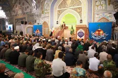 آیت‌الله علم‌الهدی: پایمان روی حلق آمریکاست؛ با این وضعیت سقوط می‌کند