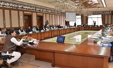 آغاز صرفه‌جویی در دولت عمران خان با حذف مخارج اضافی