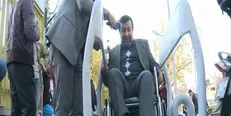 جامعه پذیرای معلولان نیست