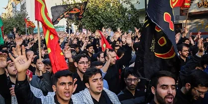 دسته&zwnj;های عزاداری دانشجویان راهی حسینیه امام خمینی (ره) شدند