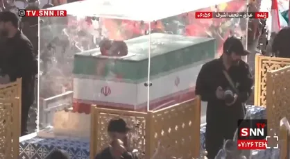 پیکر مطهر امام مجاهد شهید در میان دلدادگان عراقی در مسیر تشییع نجف اشرف + فیلم