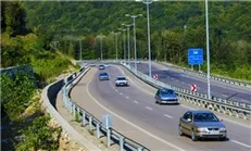 انسداد چهار محور به دلیل نبود ایمنی/بیشترین ترافیک جاده‌ها در ساعات ۱۹ تا ۲۰‌