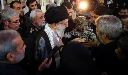 ماجرای عبای رهبر انقلاب در قبر مطهر شهید حججی