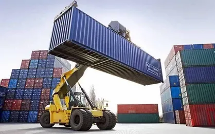 کاهش ۶۷ درصدی واردات به گمرکات اردبیل در سال ۱۴۰۴