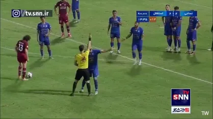 امروز همه چیز را VAR مشخص کرد / چشمی پس از بازبینی دورباره صحنه توسط داور با کارت قرمز اخراج شد
