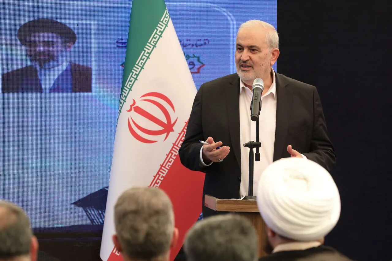 وزیر نیرو: رئیس‌جمهور دستور راه‌اندازی ۶۰۰ مگاوات برق تولیدی نیروگاه‌های خورشیدی را صادر کرده‌اند