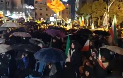 محله سعادت&zwnj;آباد تهران، صحنه حضور گسترده مردم در شب بیست&zwnj;وهفتم تجمعات